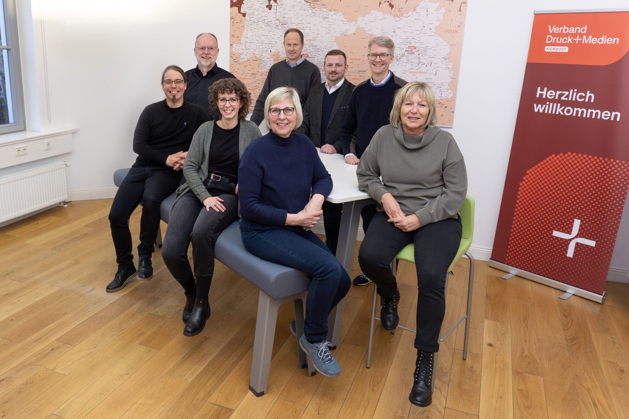 Teamfoto_Web.jpg Teamfoto_Web.jpg