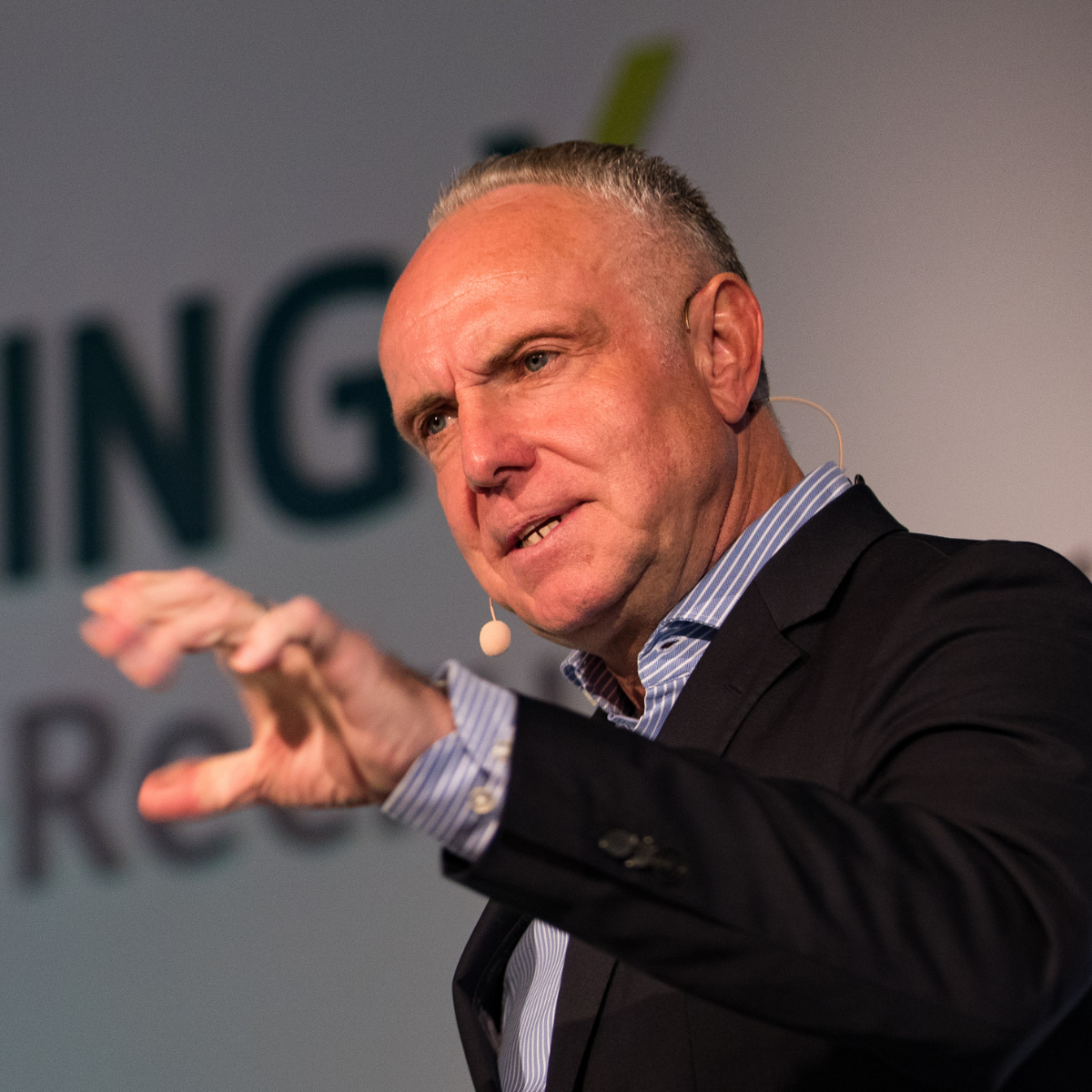 Michael Rummenigge Speaker_quadratisch-2.png